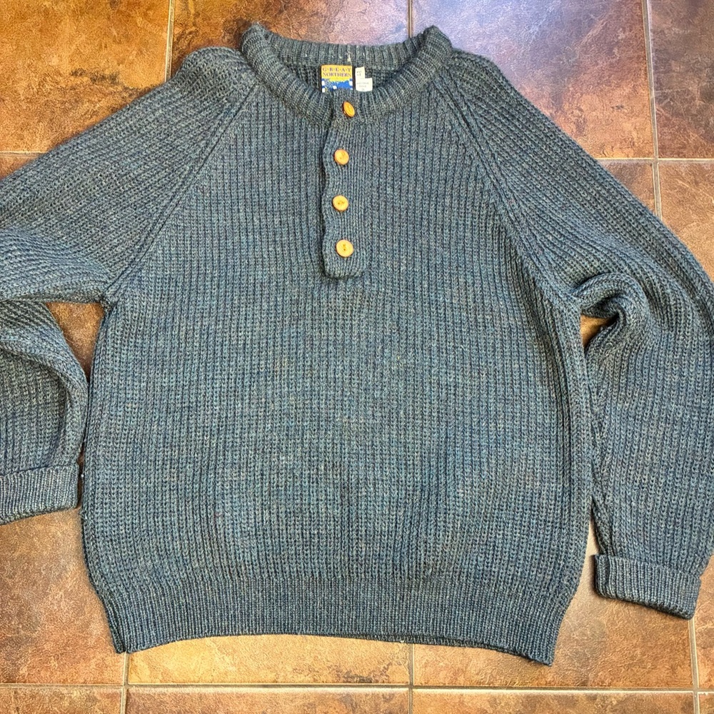 Vintage Canadian Made Wool Men's Heathered Blue Ribbed Henley Sweater